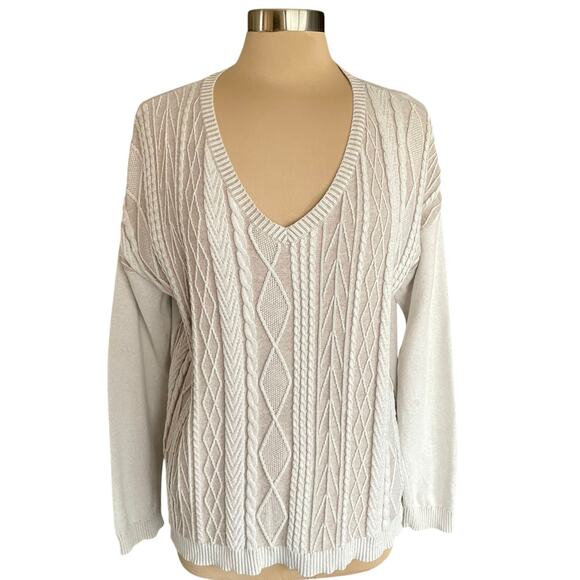 Woolrich Sweaters - Woolrich Beige Multi-Texural Knit Fisherman's‎ Sweater Women LARGE V-neck (flaw)